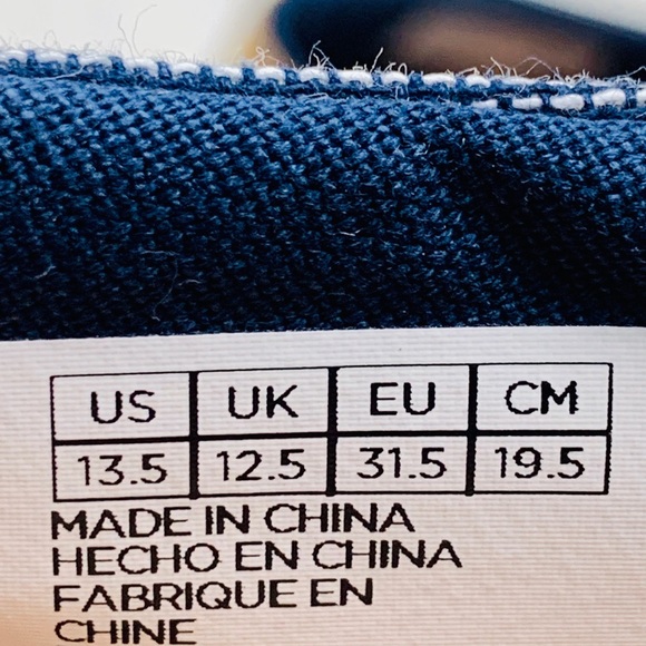 Toms Luca Navy striped chambray slip on si…beach wear, back to school easy on - Picture 6 of 8